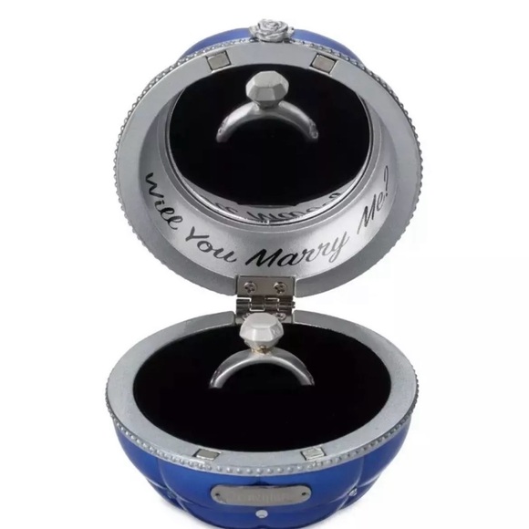 Disney Sketchbook Ornament Engagement Ring Box Castle Wedding New - Picture 4 of 5